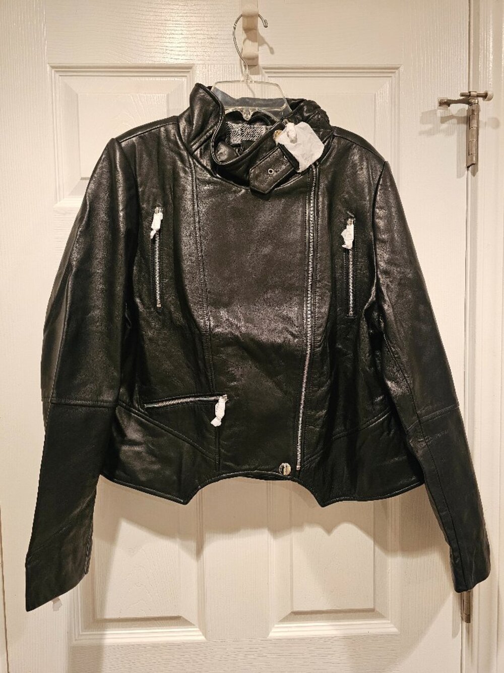 Lane Bryant 100% leather jacket Black size 14